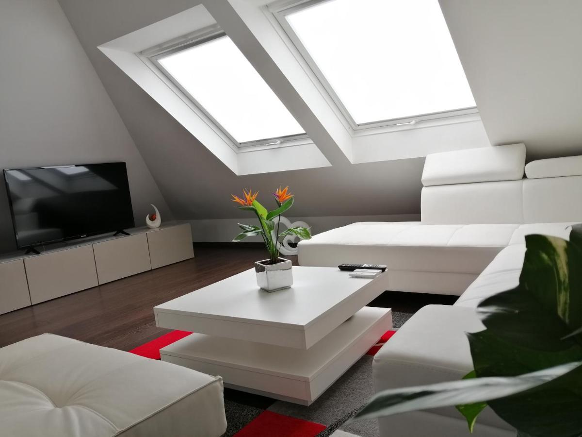 Ruhige Wohnung In Der Naehe Von Frankfurt Kelkheim Bagian luar foto