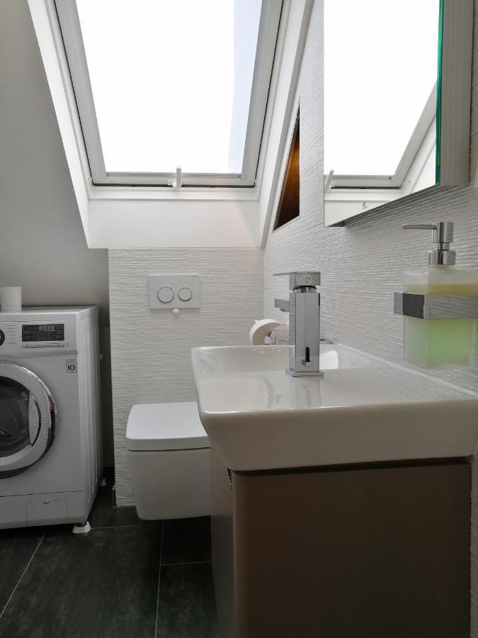 Ruhige Wohnung In Der Naehe Von Frankfurt Kelkheim Bagian luar foto